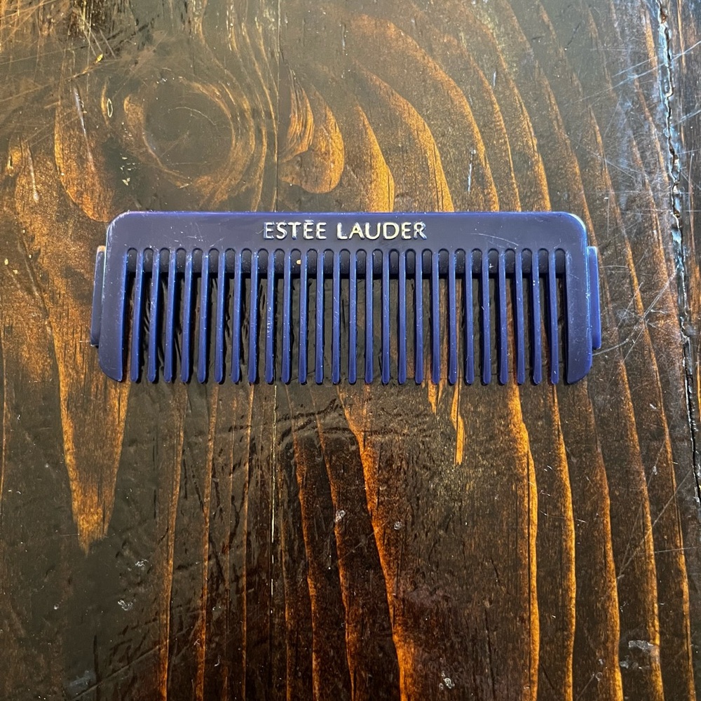 Estee Lauder Blue Comb vintage
